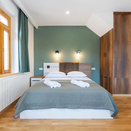 Guli Of Tbilisi - River View Duplex Apartment In Historic City Center Esterno foto