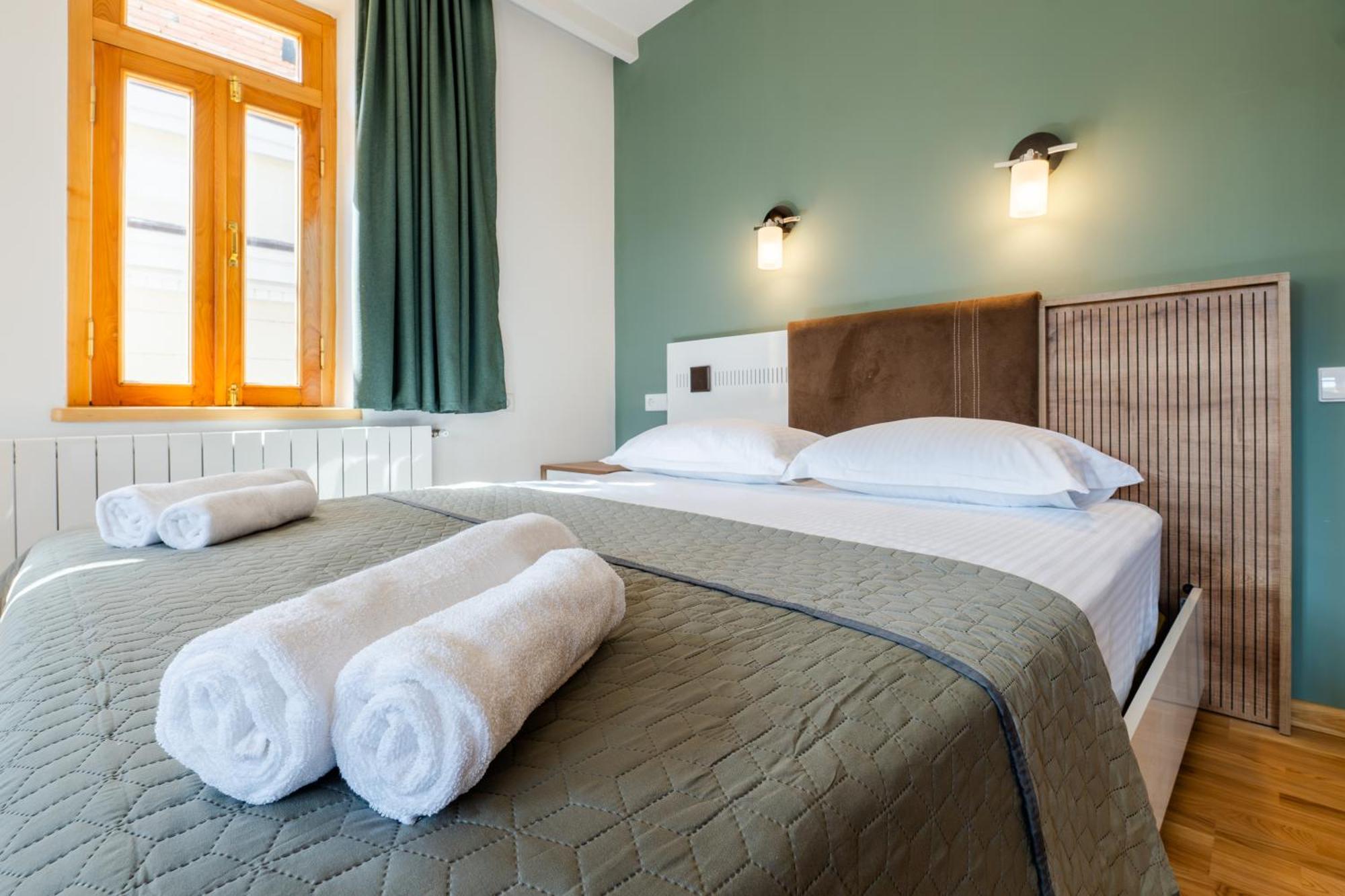 Guli Of Tbilisi - River View Duplex Apartment In Historic City Center Esterno foto