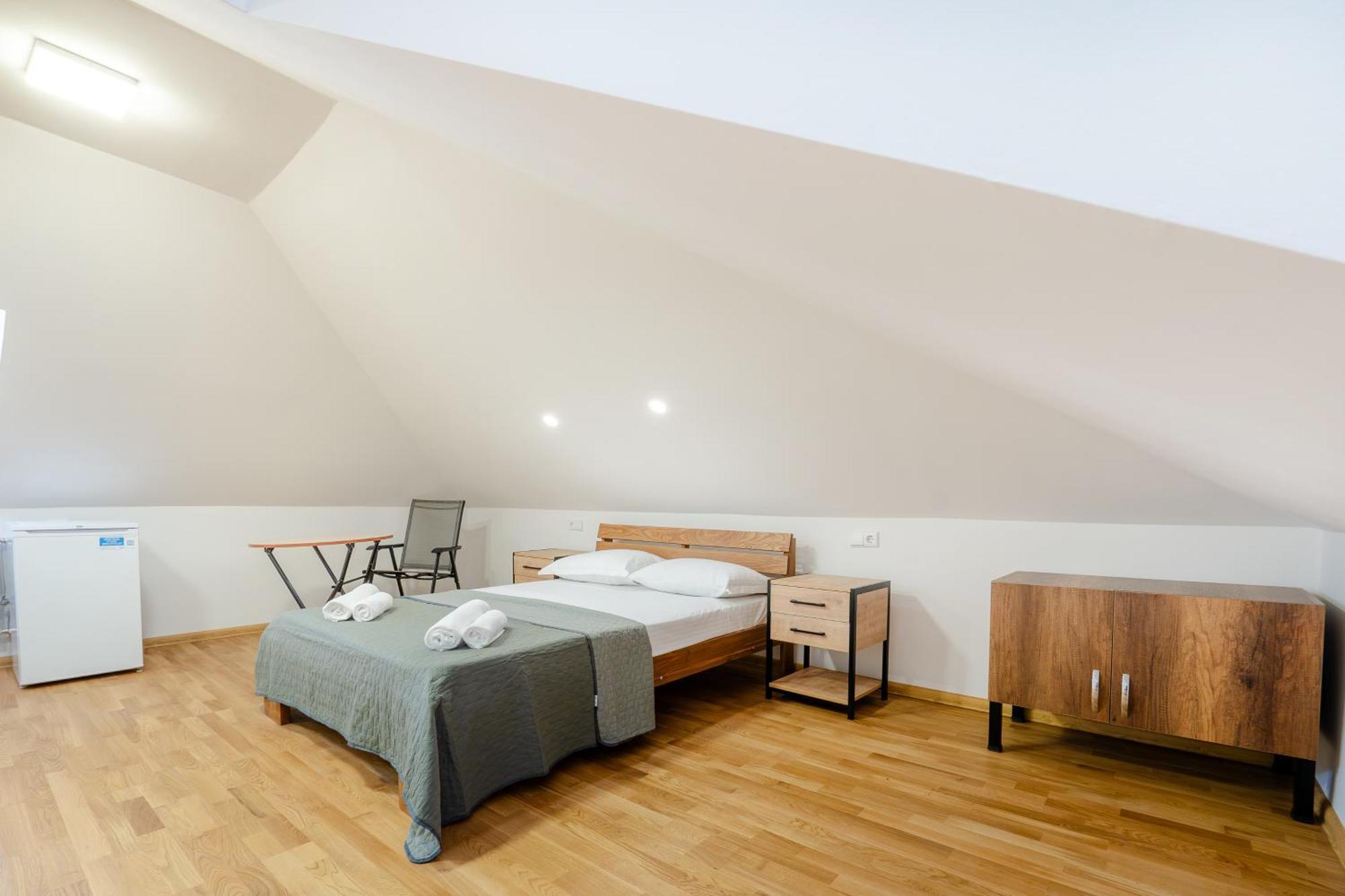 Guli Of Tbilisi - River View Duplex Apartment In Historic City Center Esterno foto