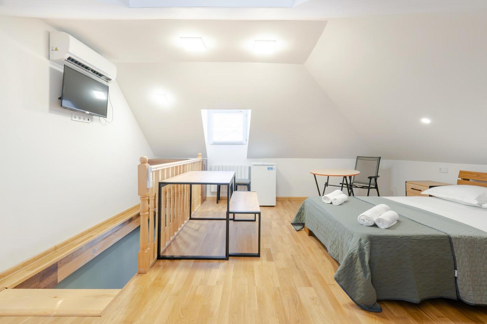 Guli Of Tbilisi - River View Duplex Apartment In Historic City Center Esterno foto