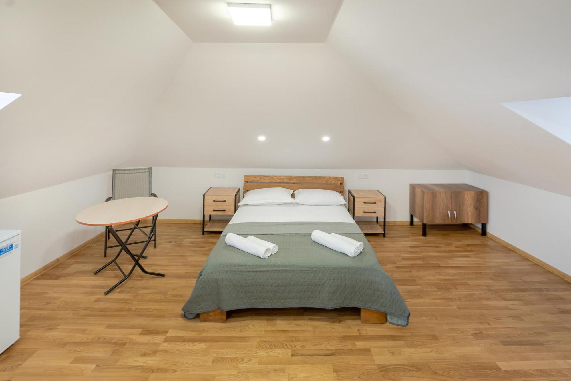 Guli Of Tbilisi - River View Duplex Apartment In Historic City Center Esterno foto